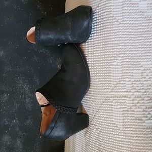 Lifestride black booties sz 8